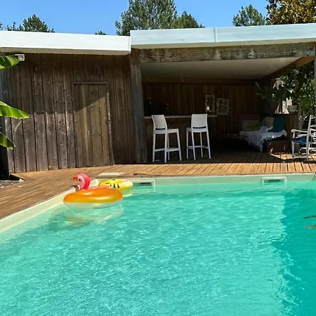 Vakantiehuis Grange Renovee Au Calme Le Barp
